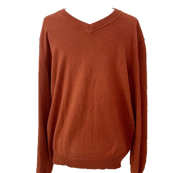 Eddie Bauer Men's Cashmere V-neck Sweater - Picture 6 of 11